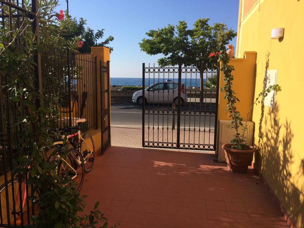 Bistrot Del Mare Leilighet Santo Stefano al Mare Eksteriør bilde