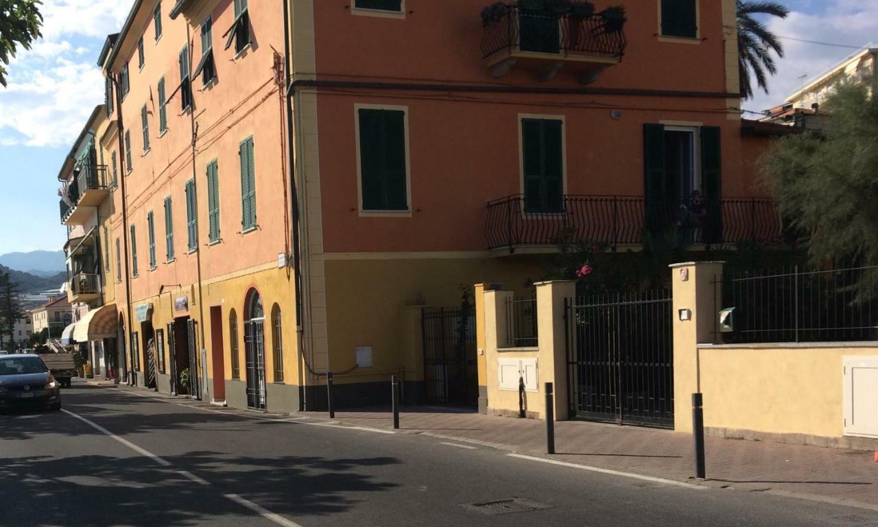 Bistrot Del Mare Leilighet Santo Stefano al Mare Eksteriør bilde